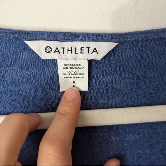 Athleta Breezy Wrap Camo Tank Top Shirt Chrome Blue Women's Size Small - Picture 5 of 5